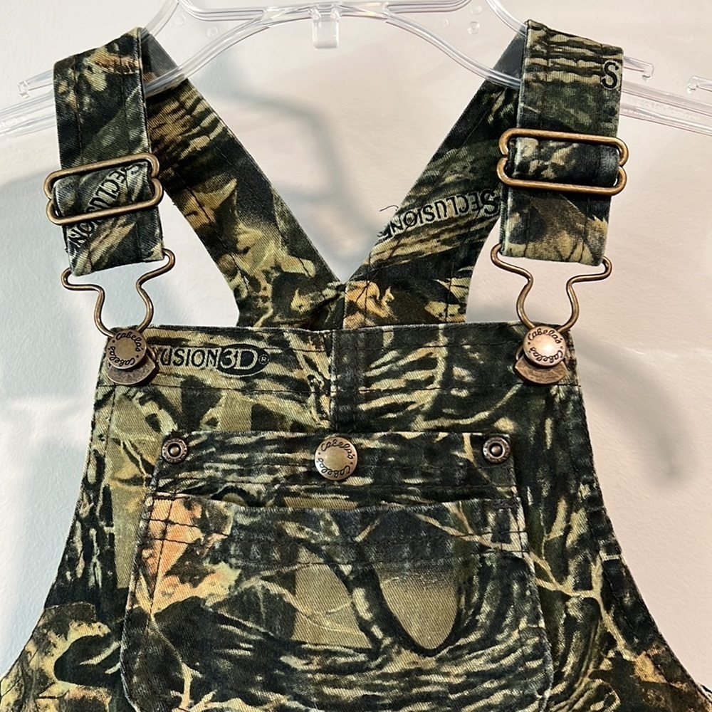 Cabelas - seclusion 3D, camo/hunting bib overalls - Picture 2 of 9
